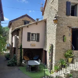 D'hôtes Auberg'inn Ambialet